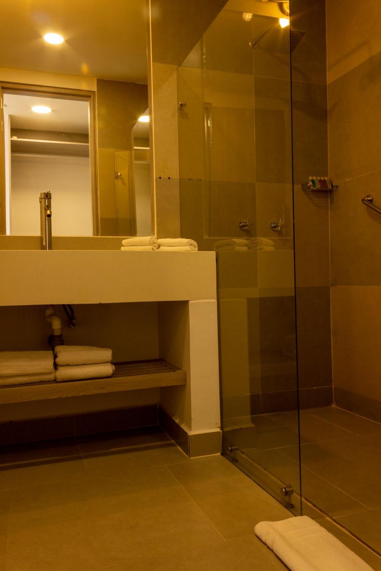Vvc Hotel'S Вільявісенсіо Екстер'єр фото